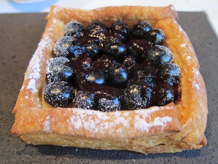 blueberry tart